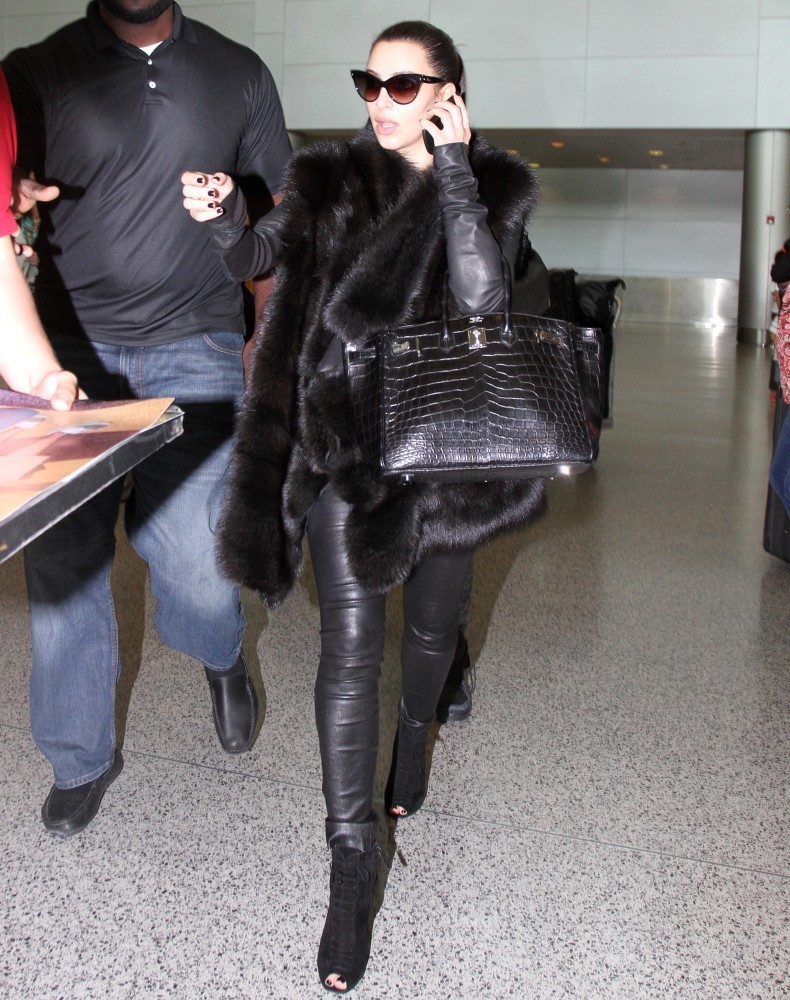 Kim Kardashian 12 11 2012 02